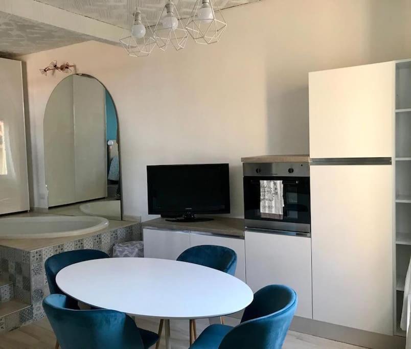 Romantico Monolocale Con Vista Sulla Torre Vigevano Εξωτερικό φωτογραφία